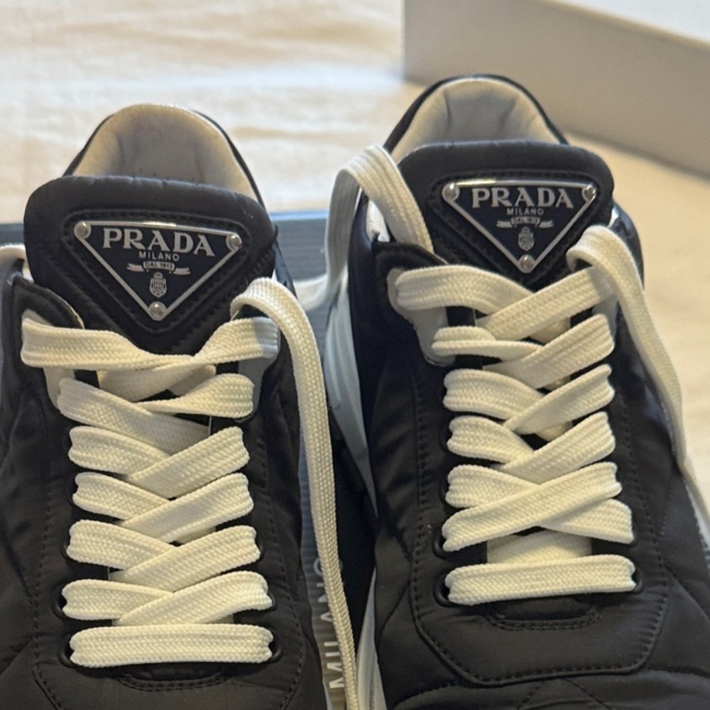 Prada Women’s Navy Blue and White Sneakers